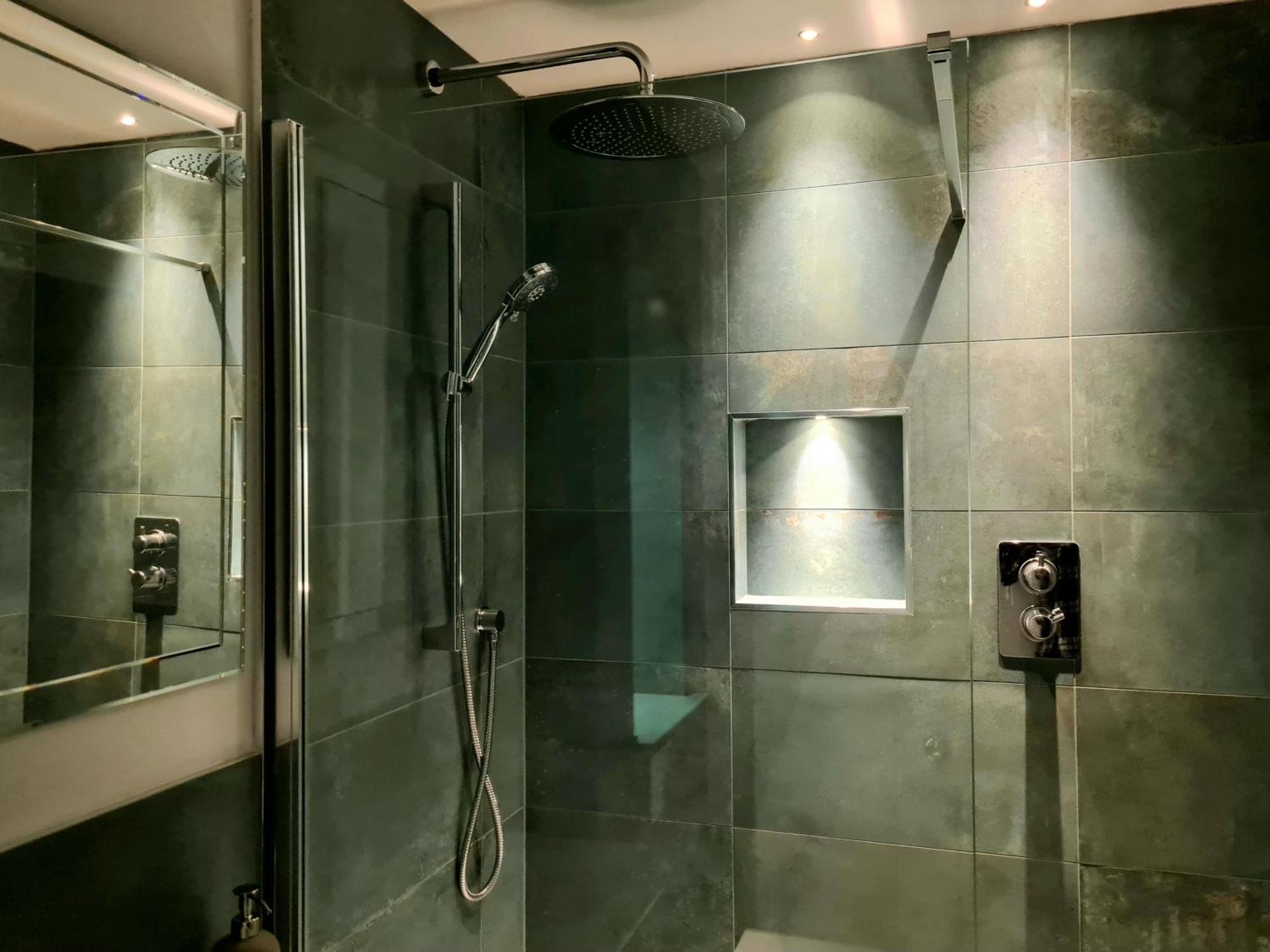 Вілла The Hideaway - Luxury Townhouse Вергем Екстер'єр фото